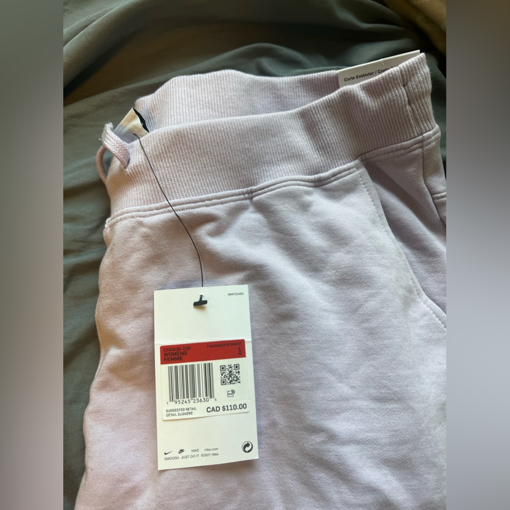 brand new nike sweatpants